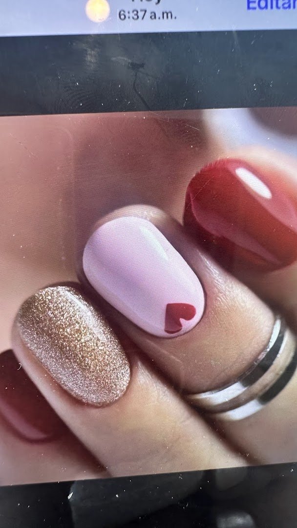 Salon station with manicure lamp and files